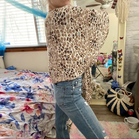 NEW Leopard Wrap Top - Picture 12 of 15